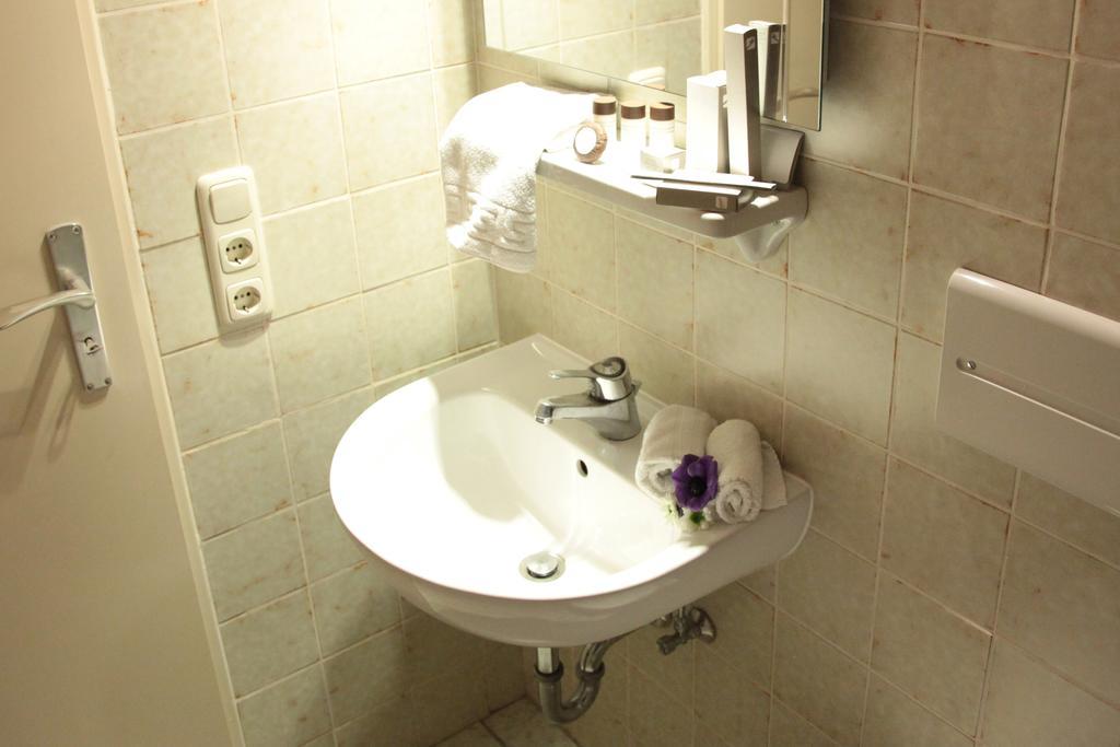 Hotel Garni Georgenhof Adults Only ريمستينغ الغرفة الصورة